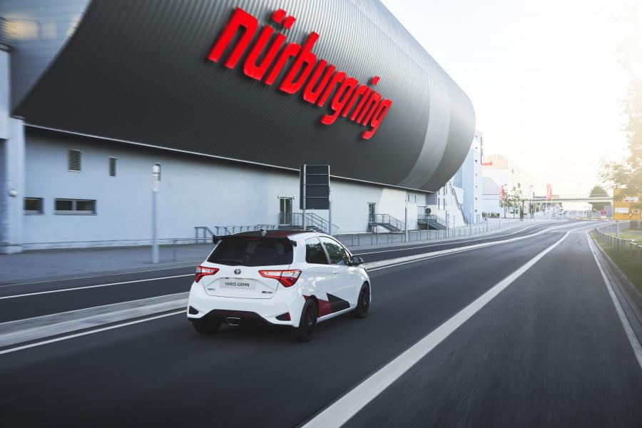  Toyota Yaris GRMN 2017 года  (фото 48 из 51)